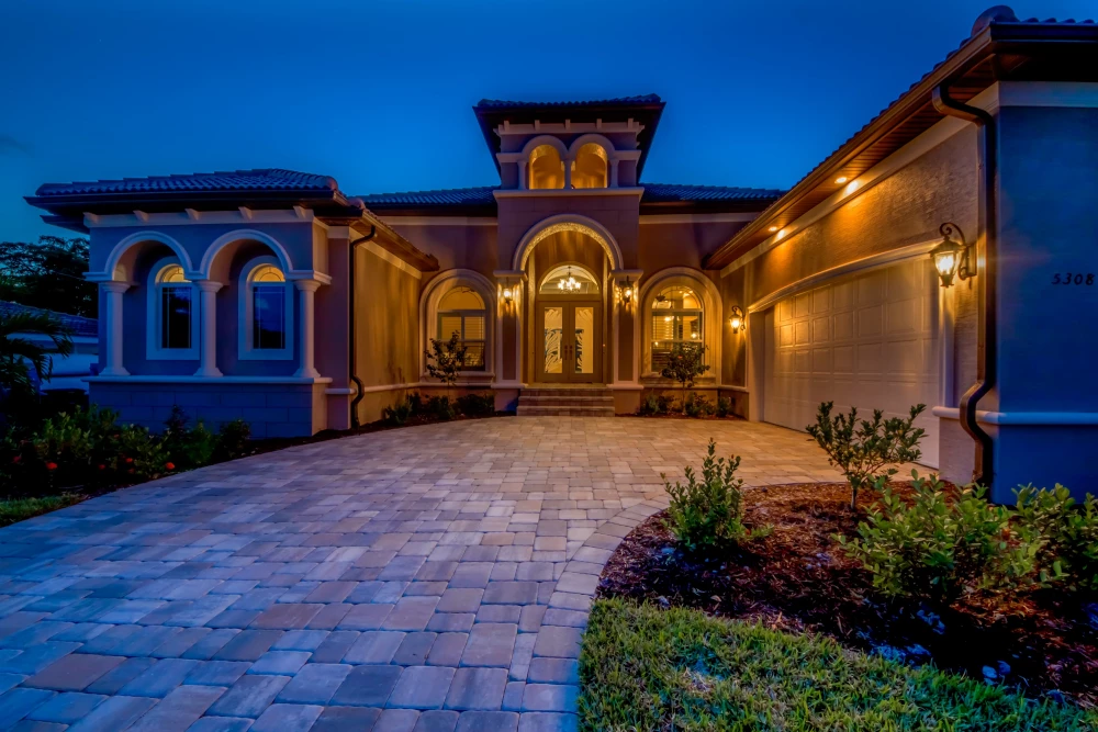 Cape Coral 585