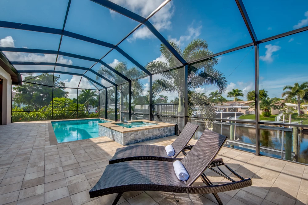 Cape Coral 585