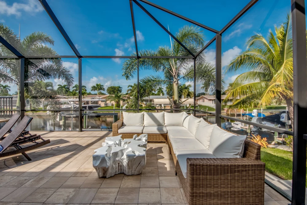 Cape Coral 585