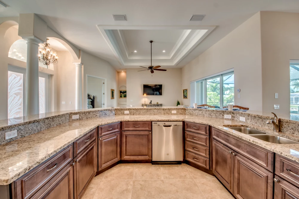 Cape Coral 585