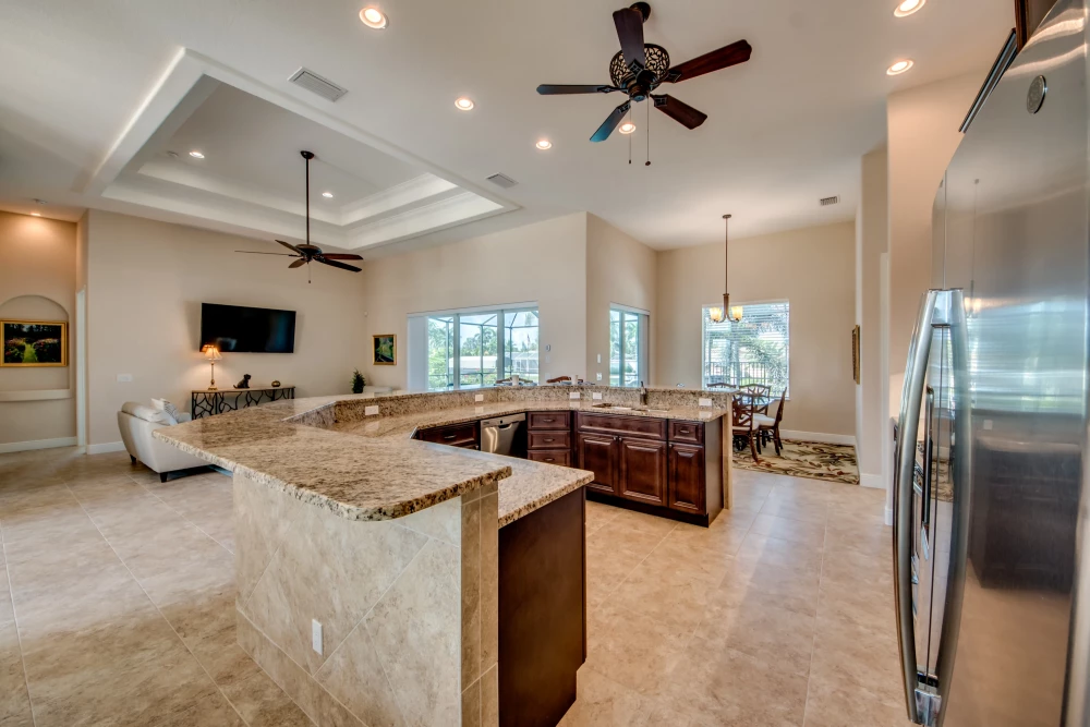 Cape Coral 585
