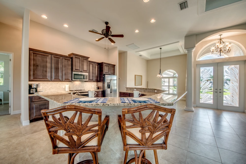 Cape Coral 585
