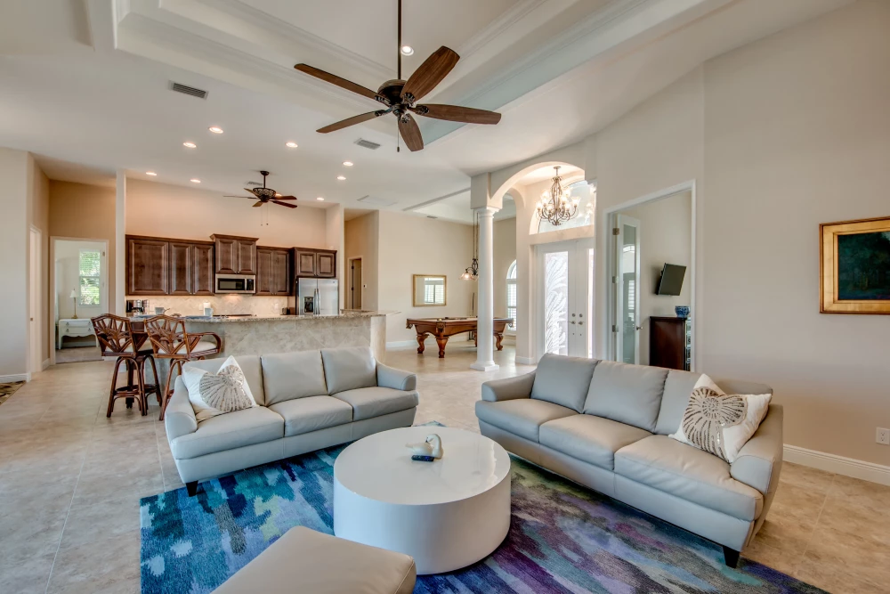 Cape Coral 585