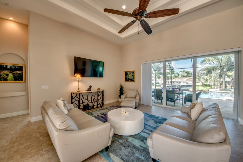 Cape Coral 585