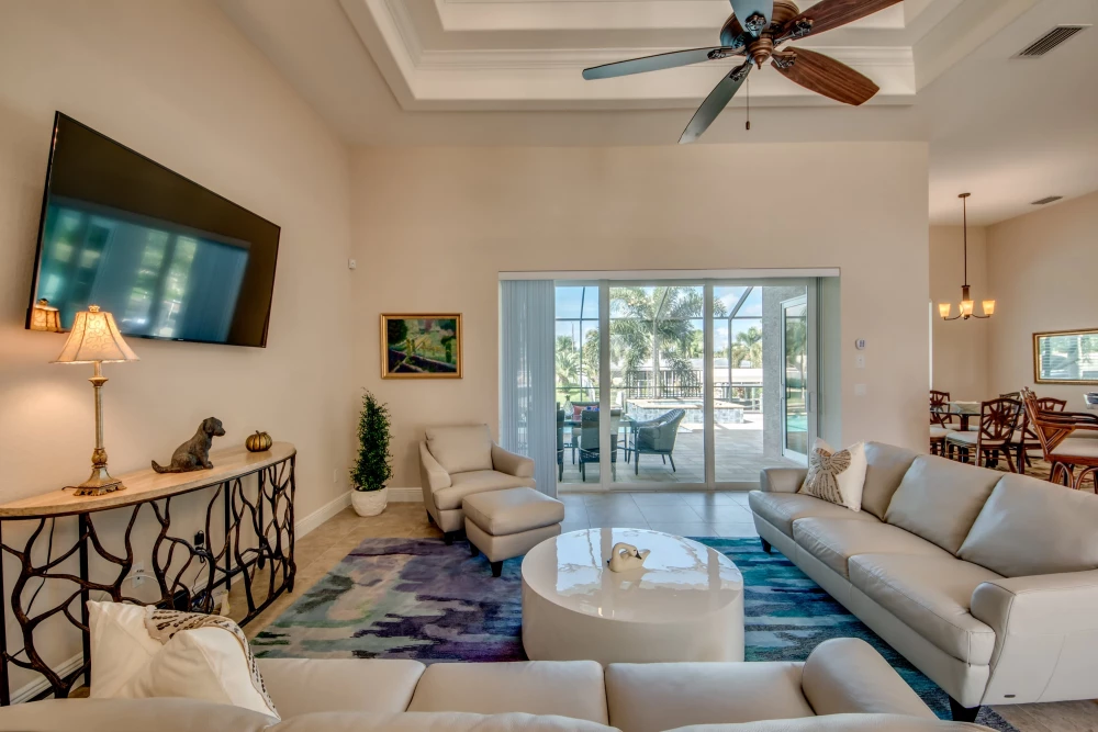Cape Coral 585