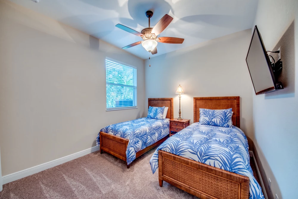 Cape Coral 585