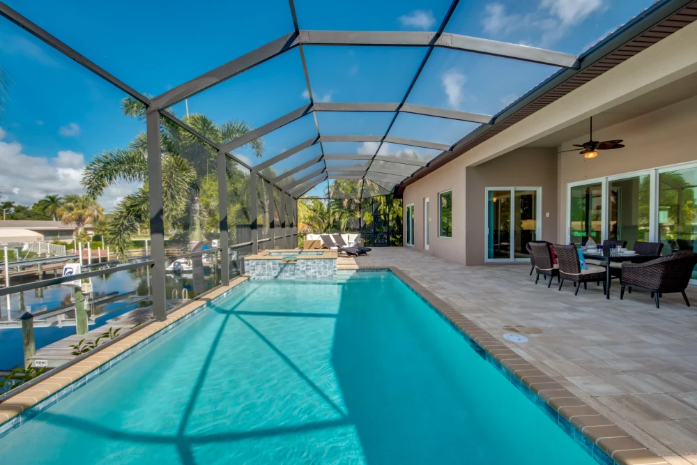 Cape Coral 585
