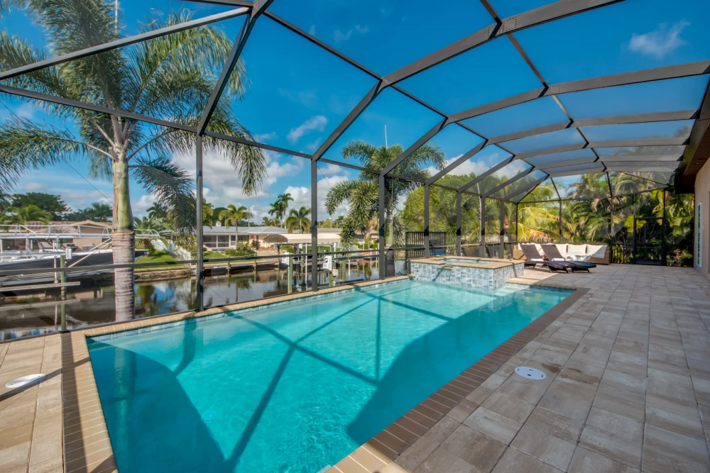 Cape Coral 585