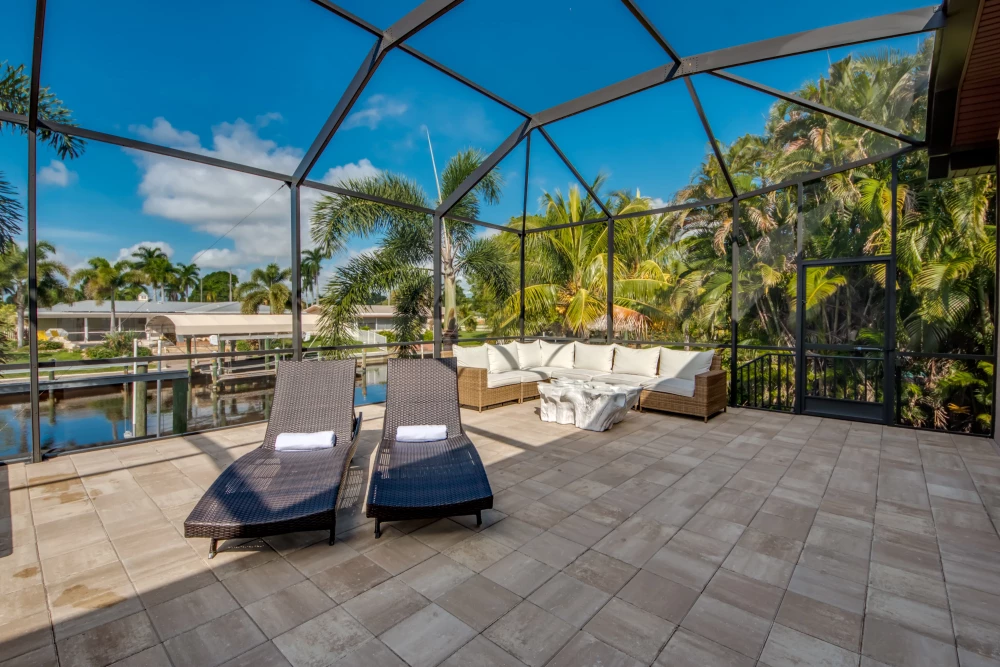 Cape Coral 585