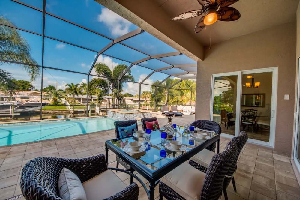 Cape Coral 585
