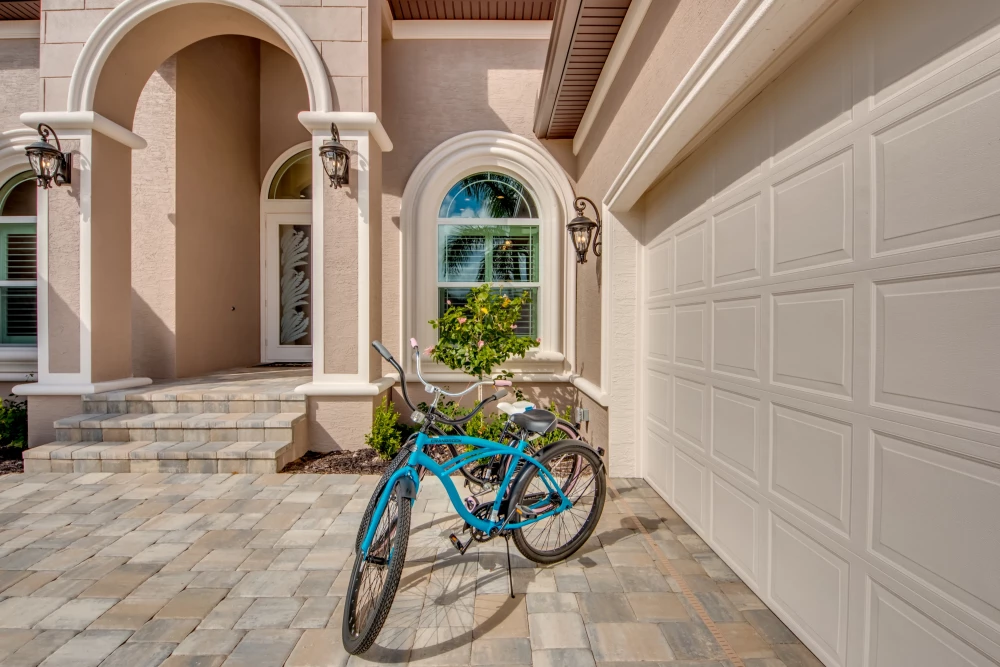 Cape Coral 585