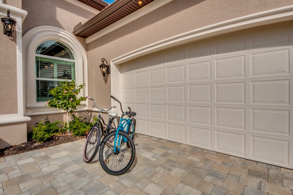 Cape Coral 585