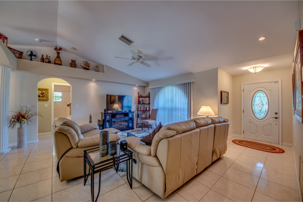 Cape Coral 579