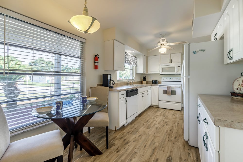 Cape Coral 550