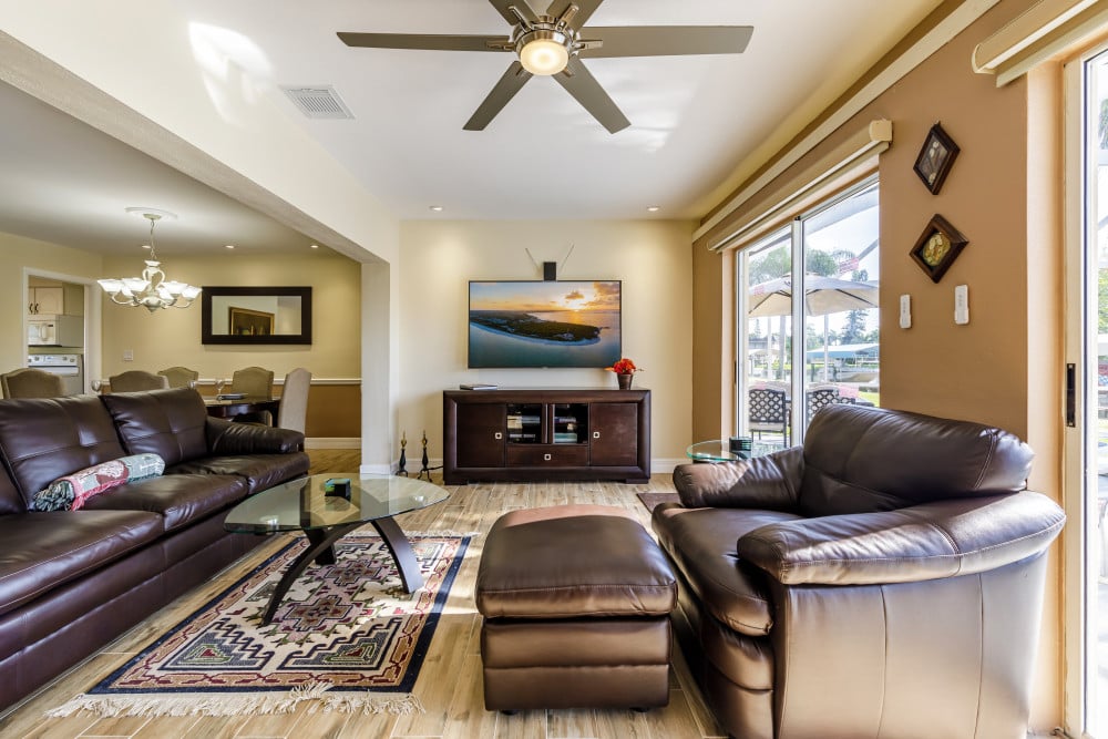Cape Coral 550