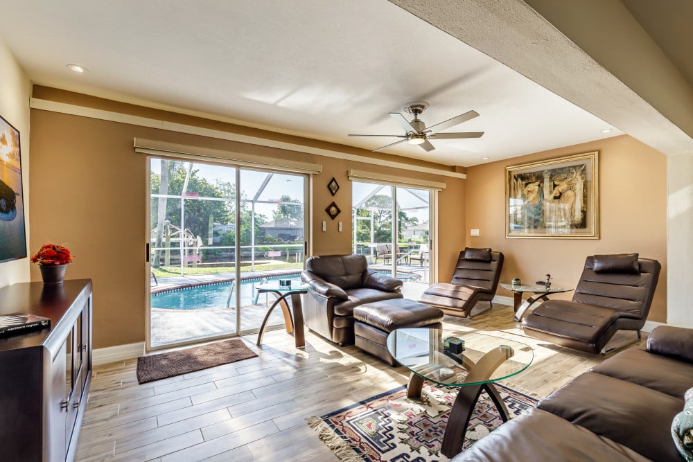 Cape Coral 550