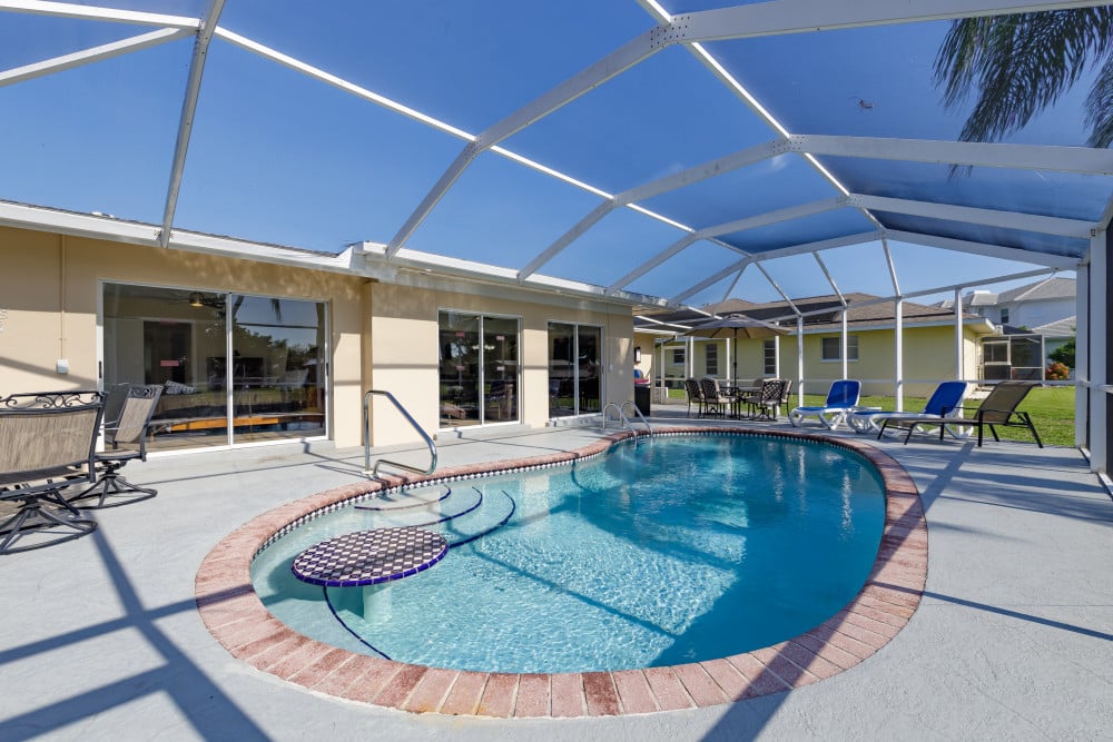 Cape Coral 550