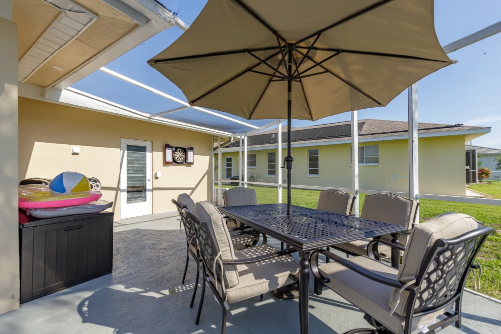 Cape Coral 550