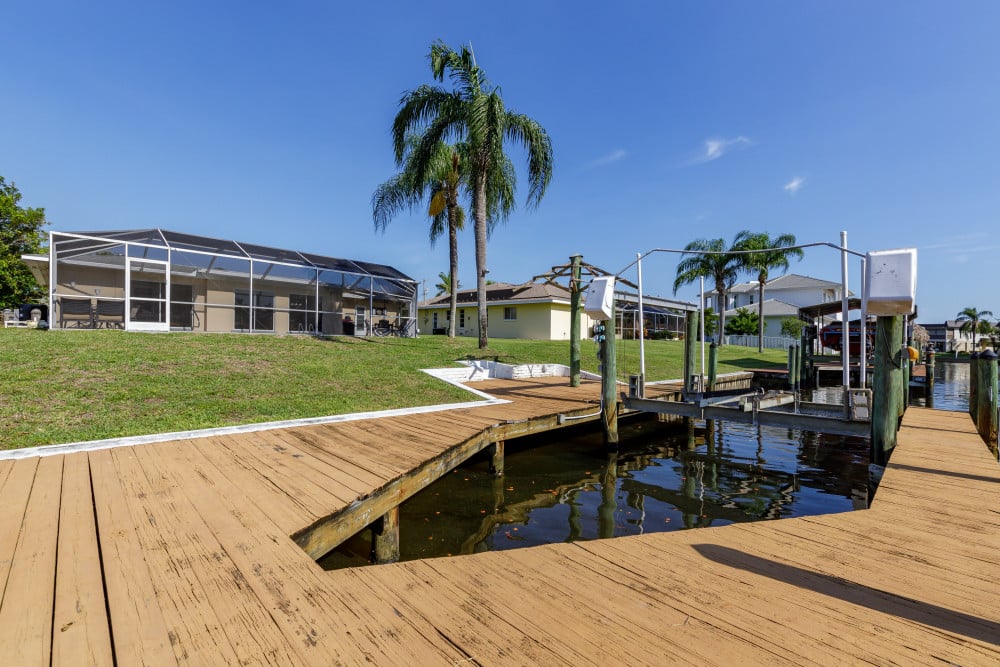 Cape Coral 550