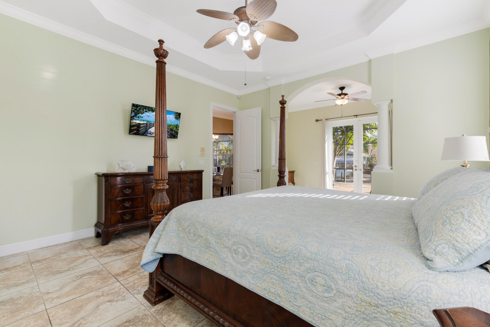 Cape Coral 671