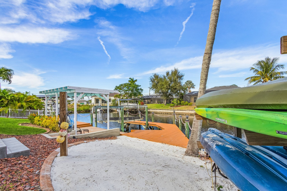Cape Coral 670