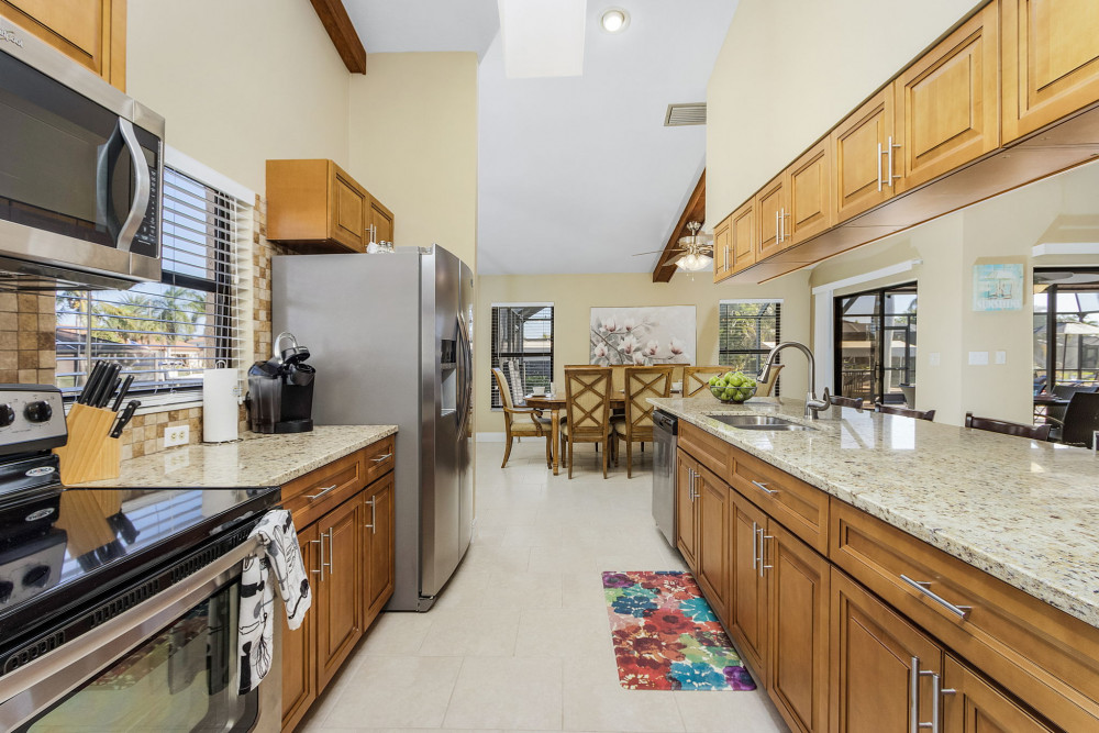 Cape Coral 650