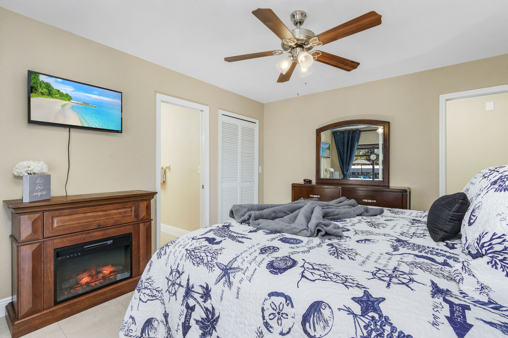 Cape Coral 650