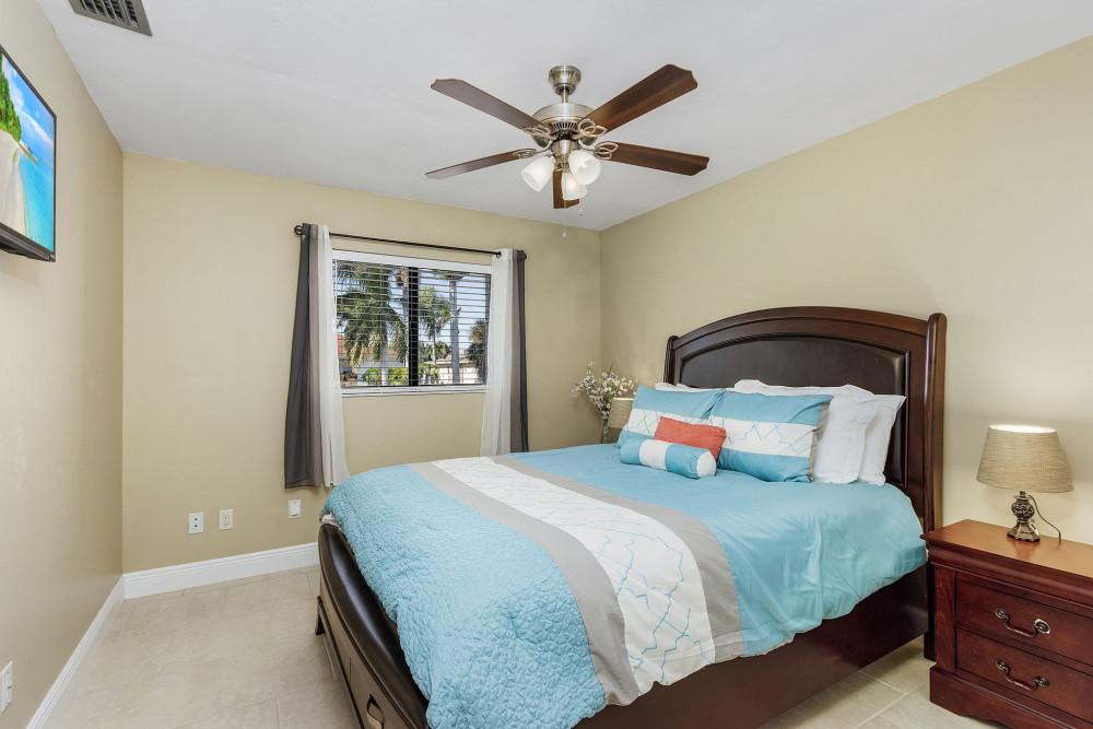 Cape Coral 650