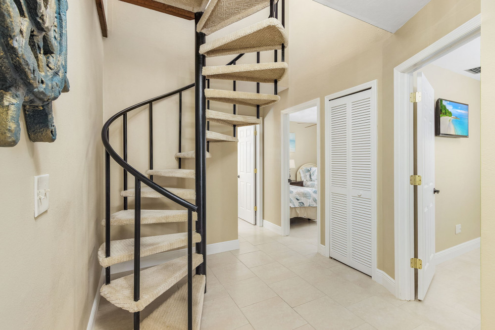 Cape Coral 650