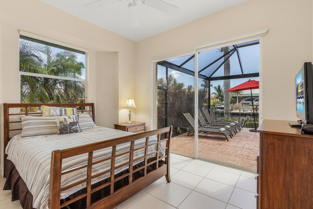 Cape Coral 640