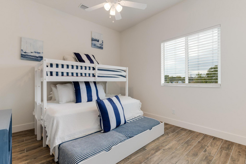 Cape Coral 552