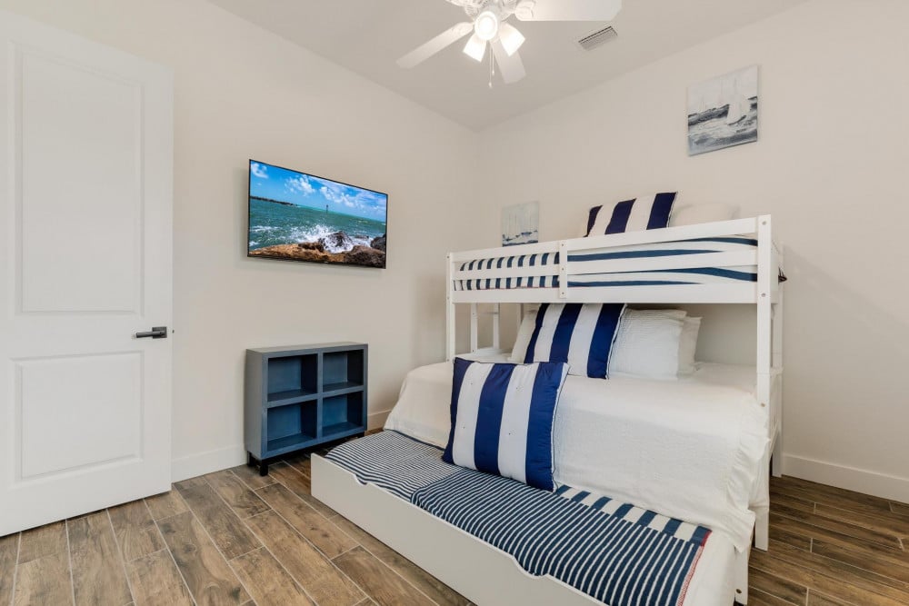 Cape Coral 552