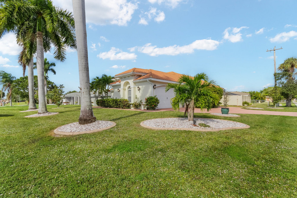 Cape Coral 551