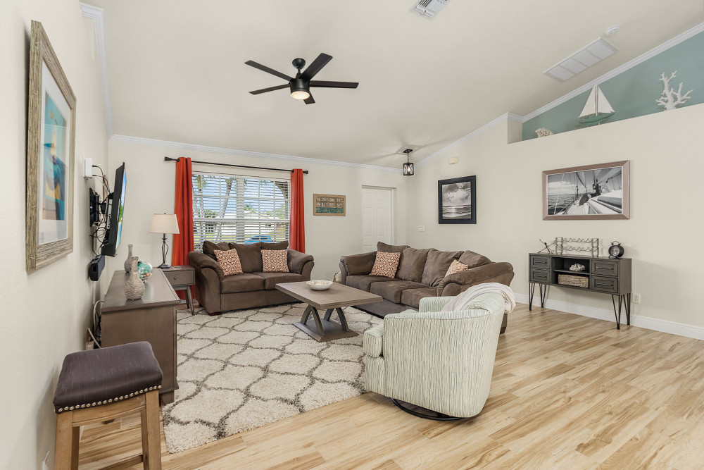 Cape Coral 555