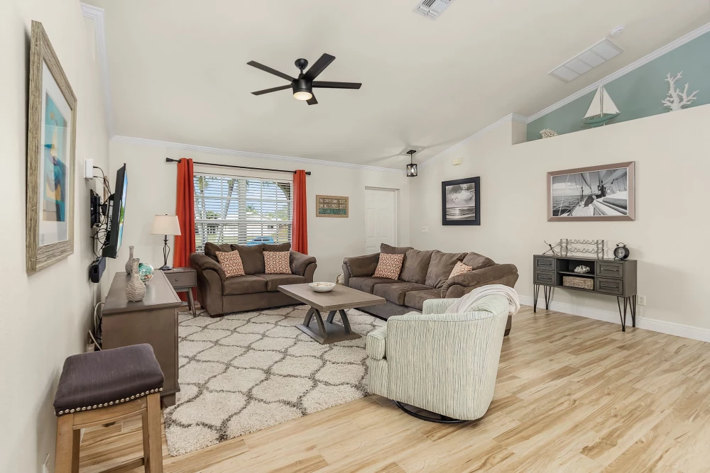 Cape Coral 555
