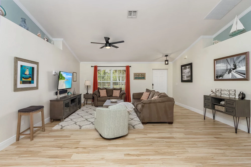 Cape Coral 555