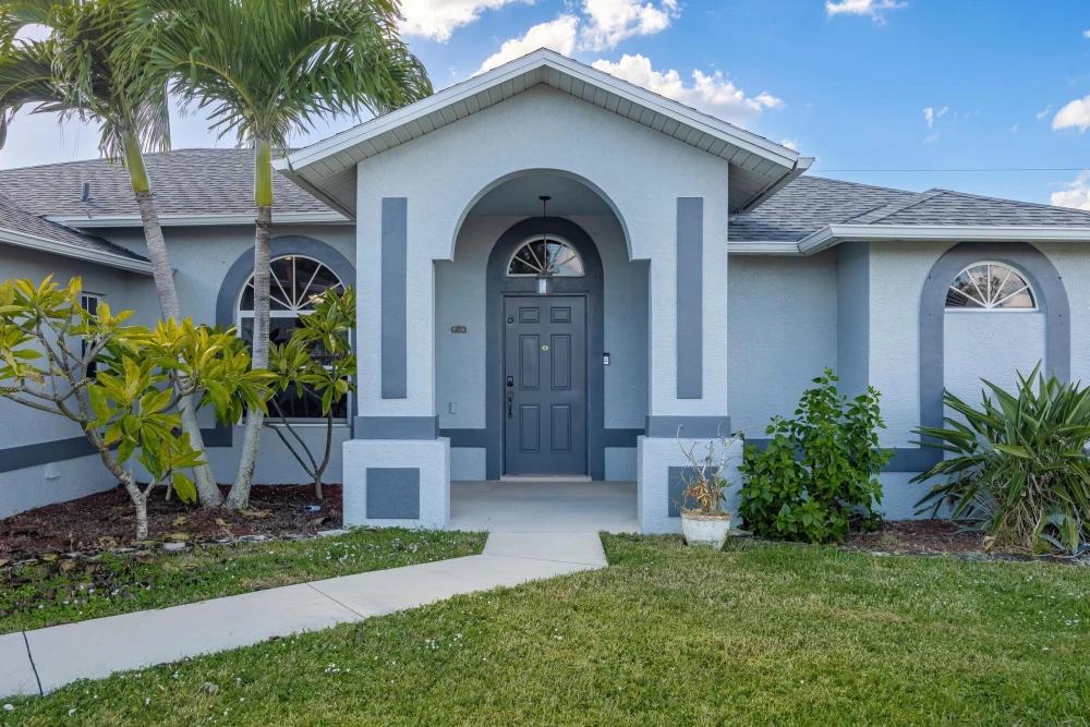 Cape Coral 573