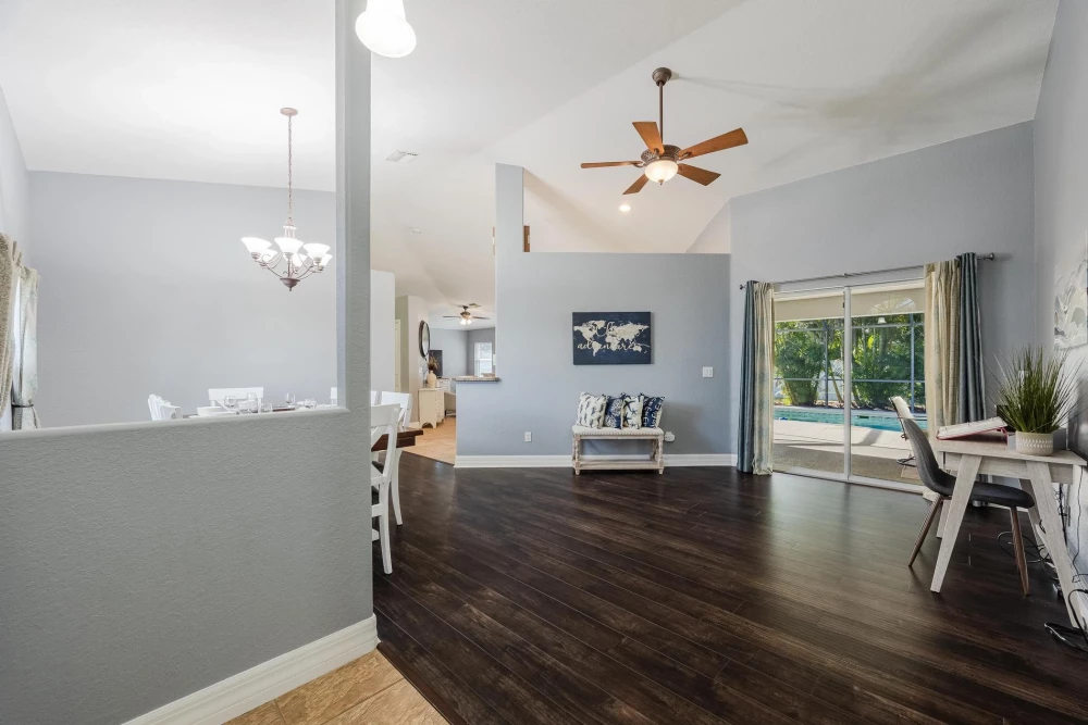 Cape Coral 573