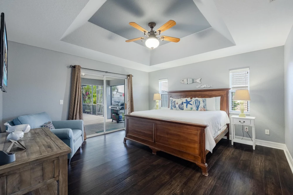 Cape Coral 573