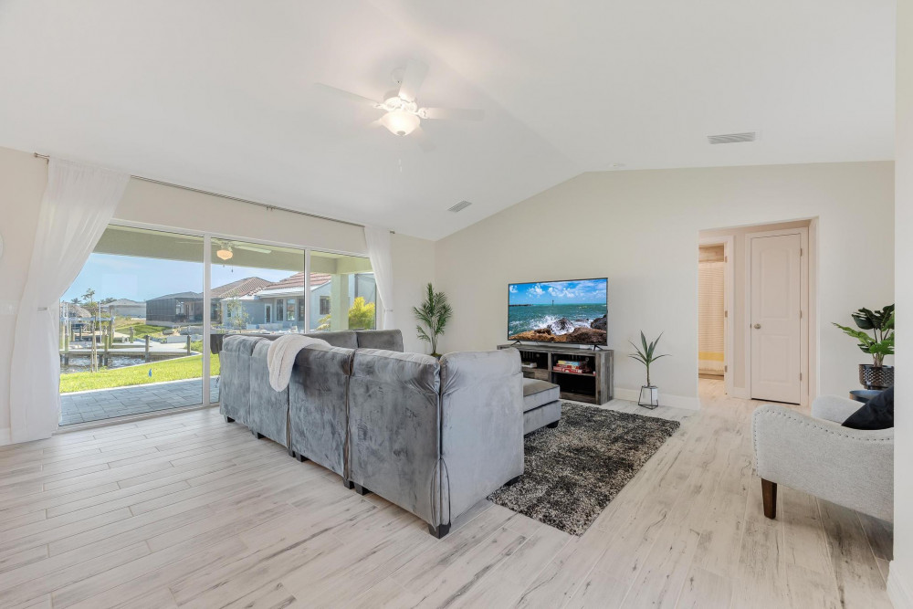 Cape Coral 492