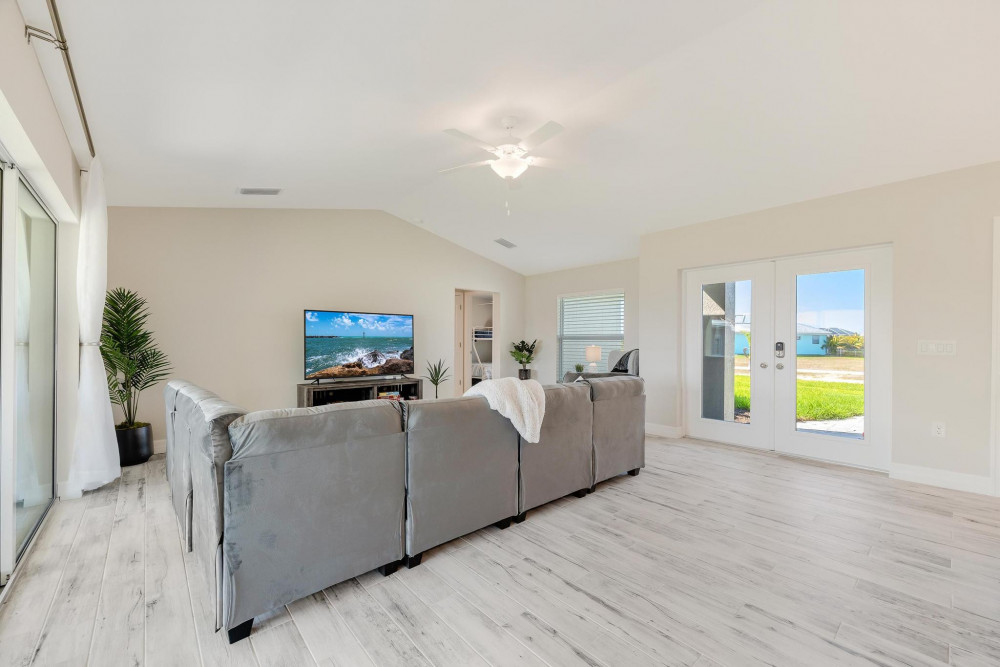Cape Coral 492