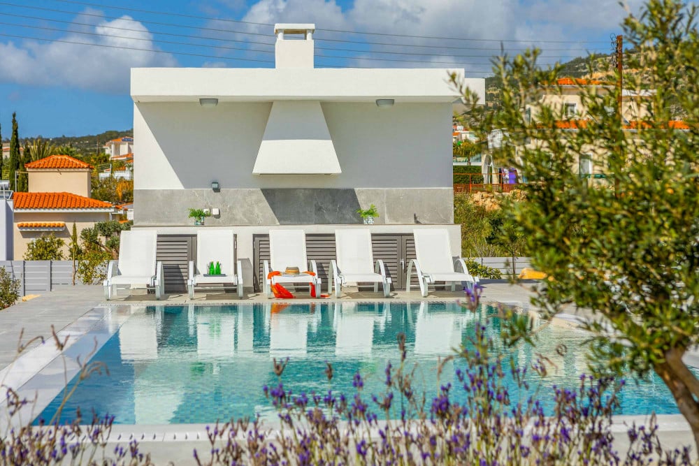Coral Bay 1