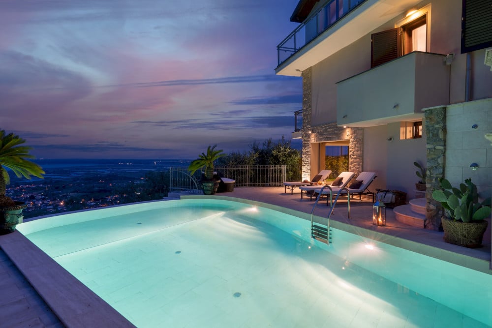 Villa Dolphin