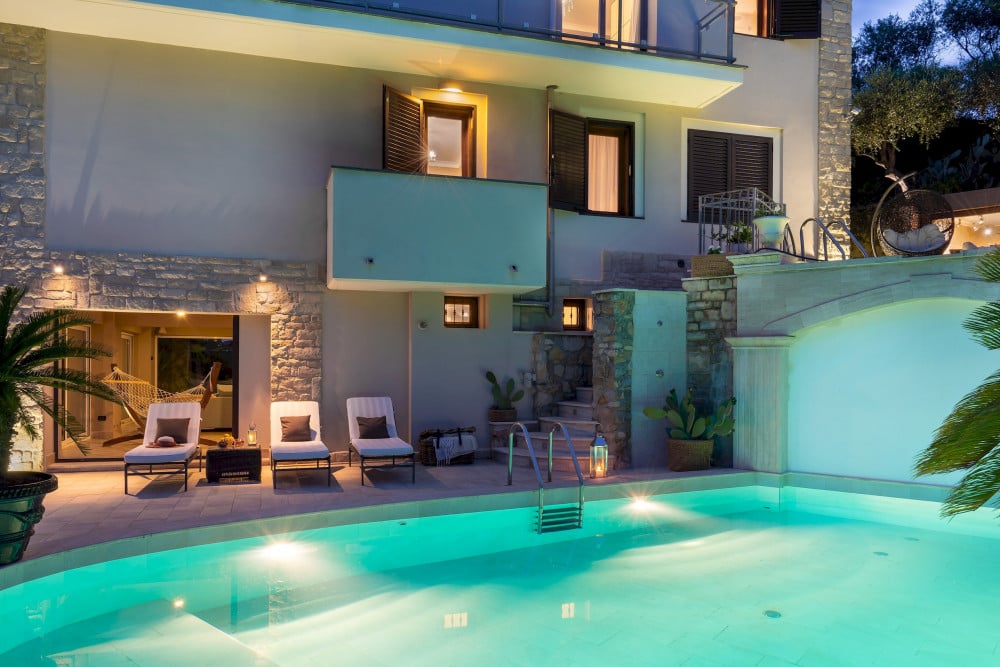 Villa Dolphin