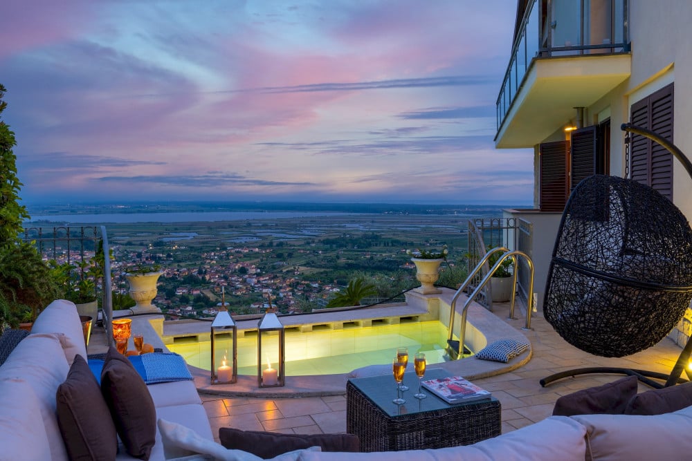Villa Dolphin
