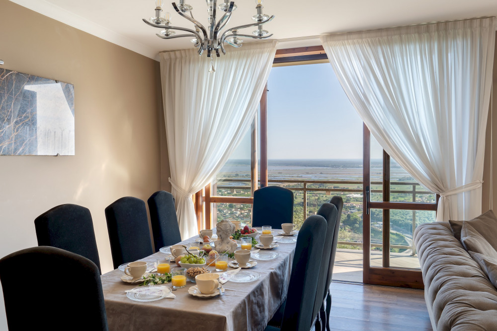 Villa Dolphin