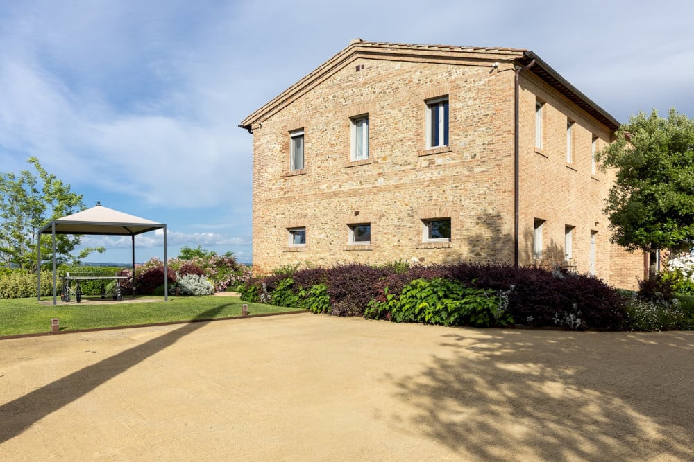 La Fonte Di Santa Regina