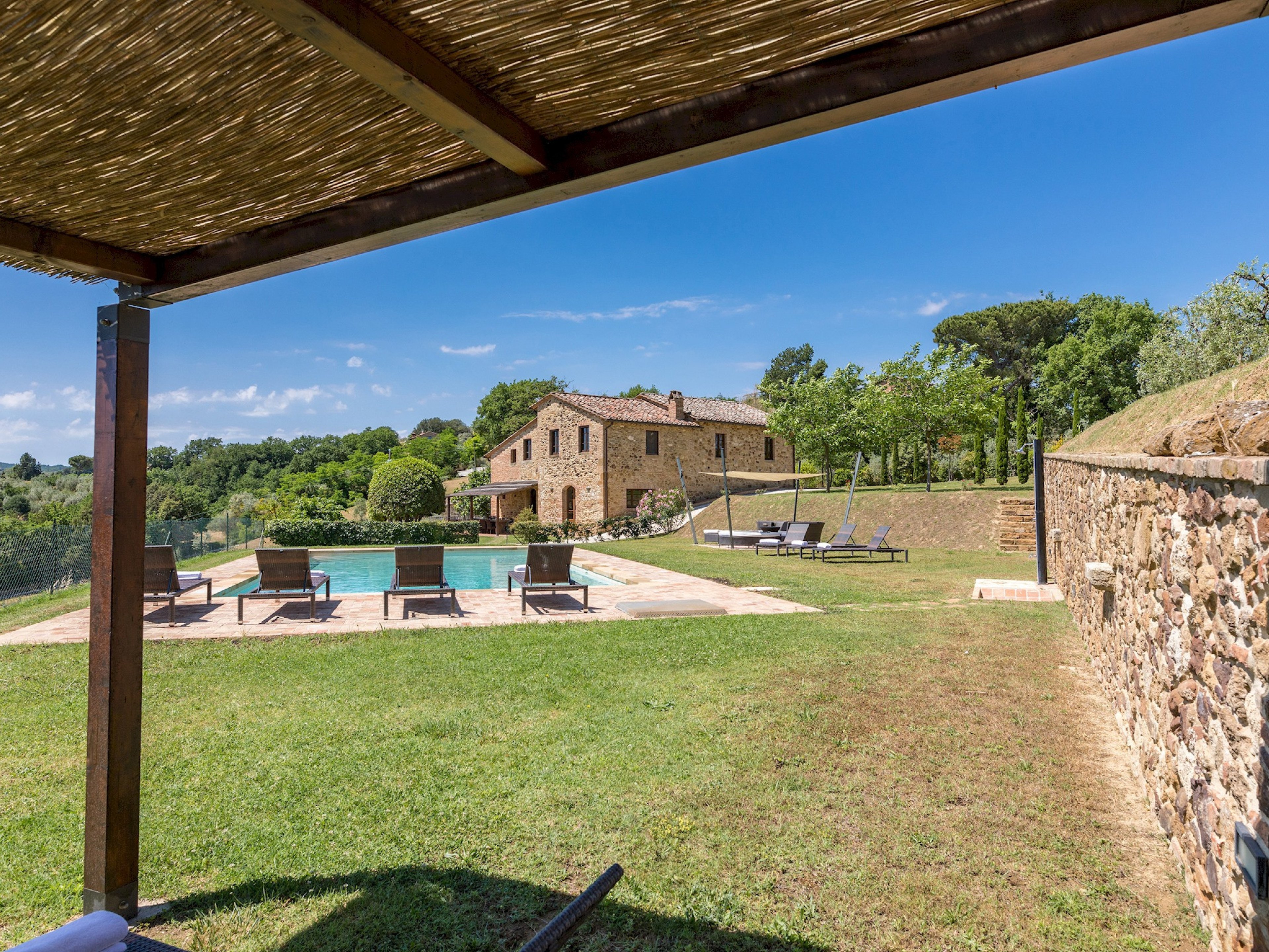Bossoncina pet-friendly villa with game room