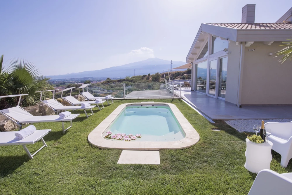 Villa Aura