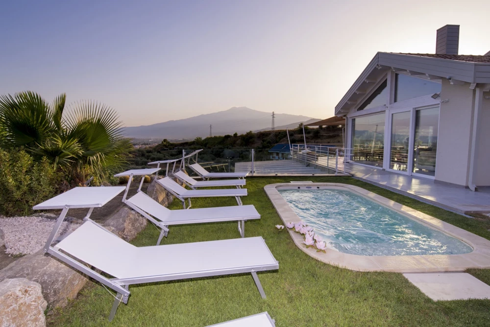 Villa Aura